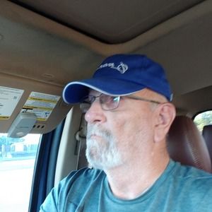 Meet your Posher, Larry